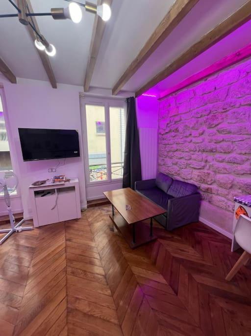 Appartamento De Charme Centre 10 Min De Republique Parigi